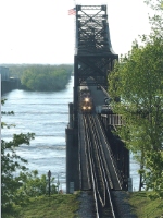 KCS eastbound train exits Mississippi River Bridge